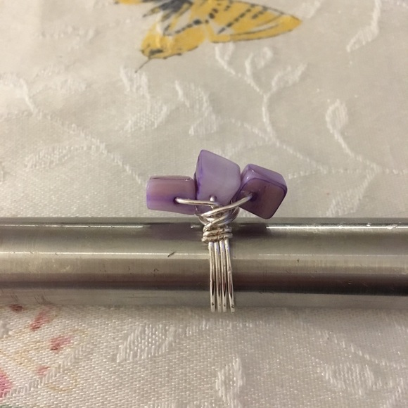 Wire wrapped ring with shells beads. - Picture 3 of 6